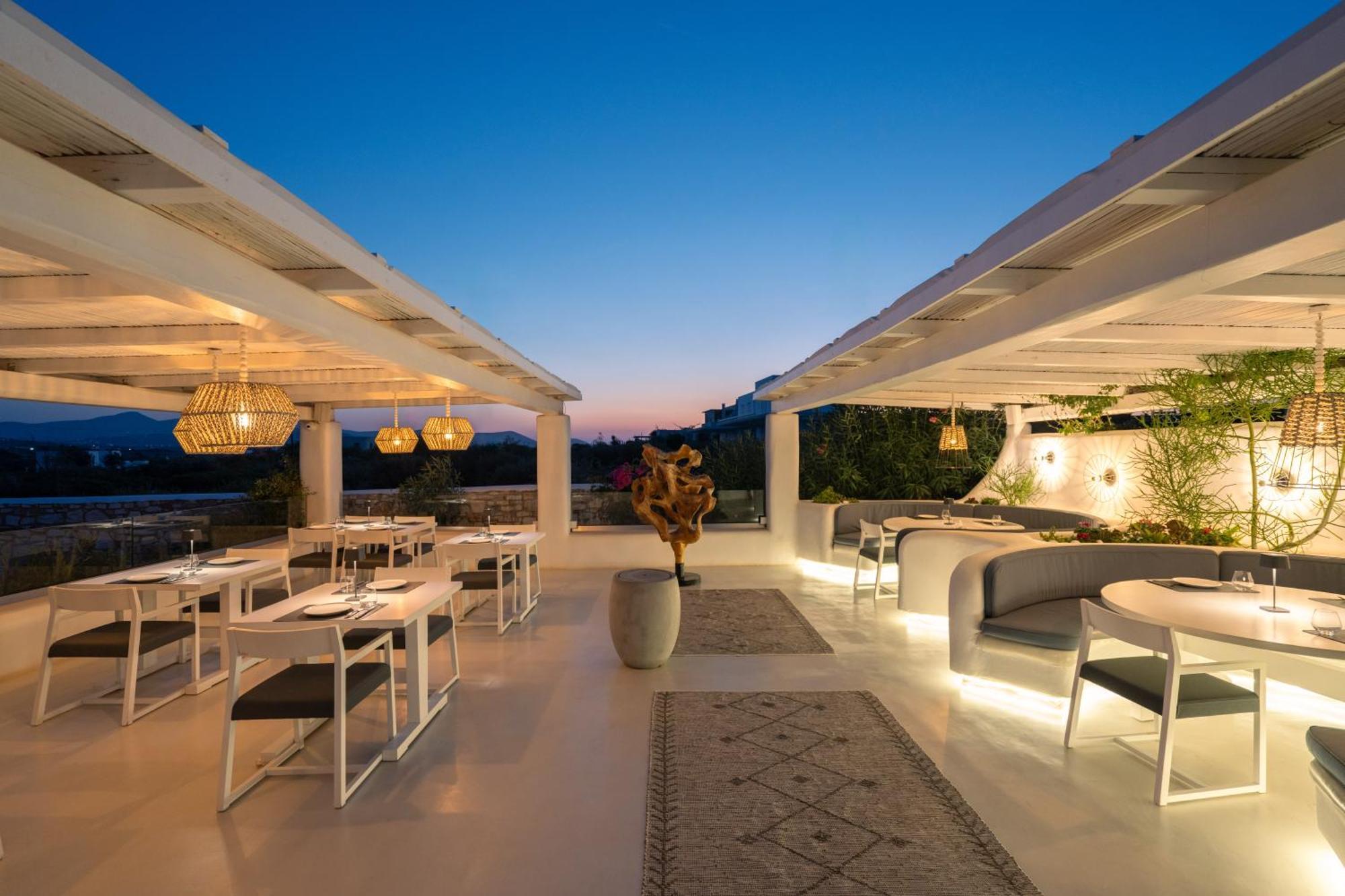 Dunes - Semi Based With Indoor Garden - Part Of White Dunes Luxury Boutique Santa Maria (Paros)